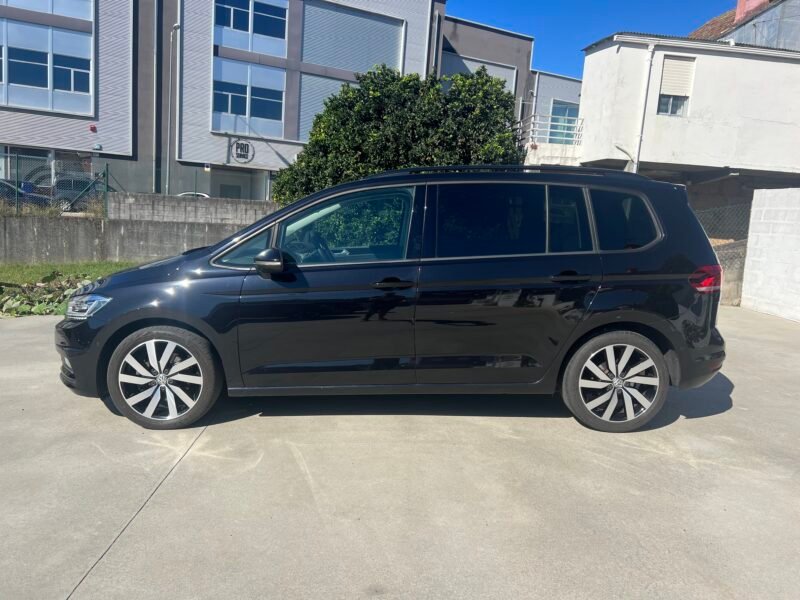 VOLKSWAGEN Touran 2.0 tdi sport