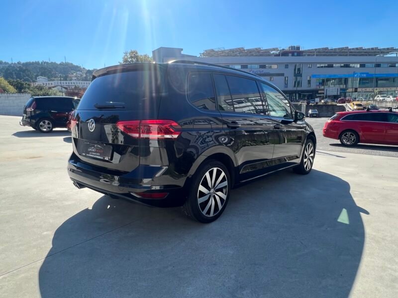 VOLKSWAGEN Touran 2.0 tdi sport