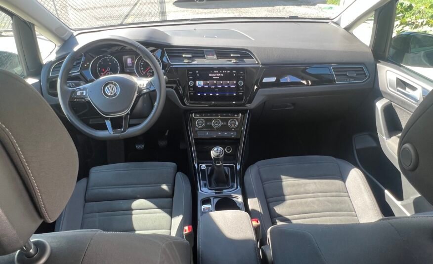 VOLKSWAGEN Touran 2.0 tdi sport