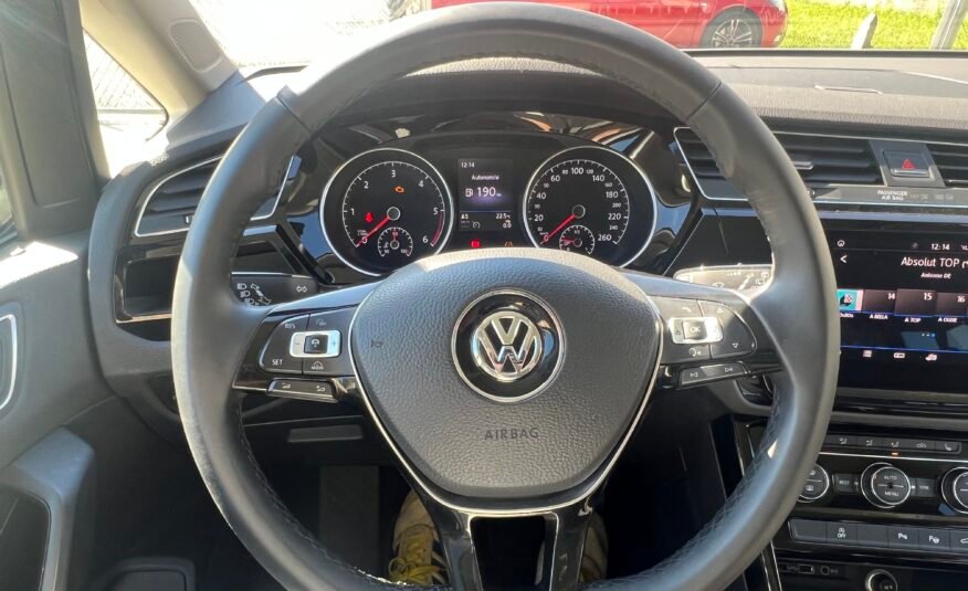 VOLKSWAGEN Touran 2.0 tdi sport