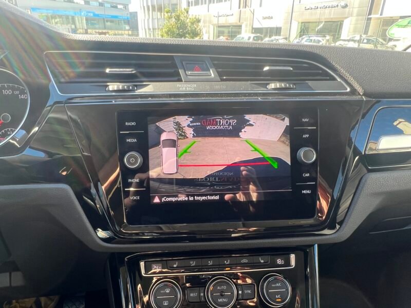 VOLKSWAGEN Touran 2.0 tdi sport