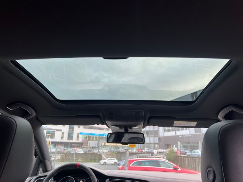 VOLKSWAGEN Golf GTI Performance 2.0 TSI 230cv DSG BMT 5p.