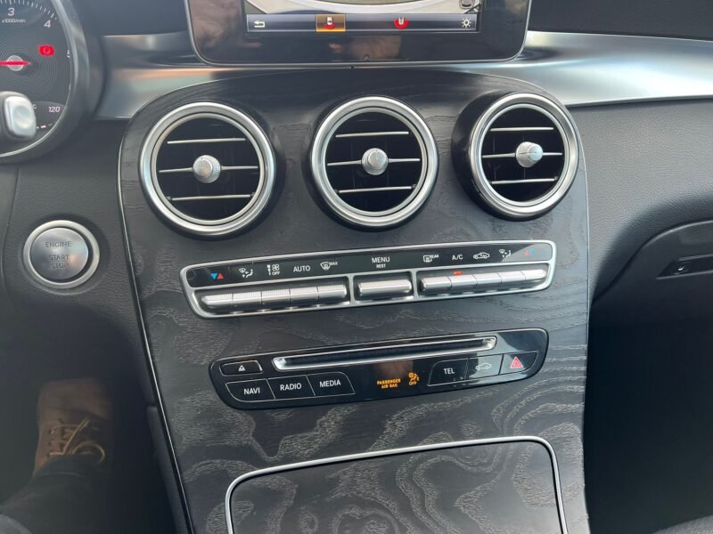 Mercedes Clase GLC 220 BlueTEC Sportive AMG Estate 5p.