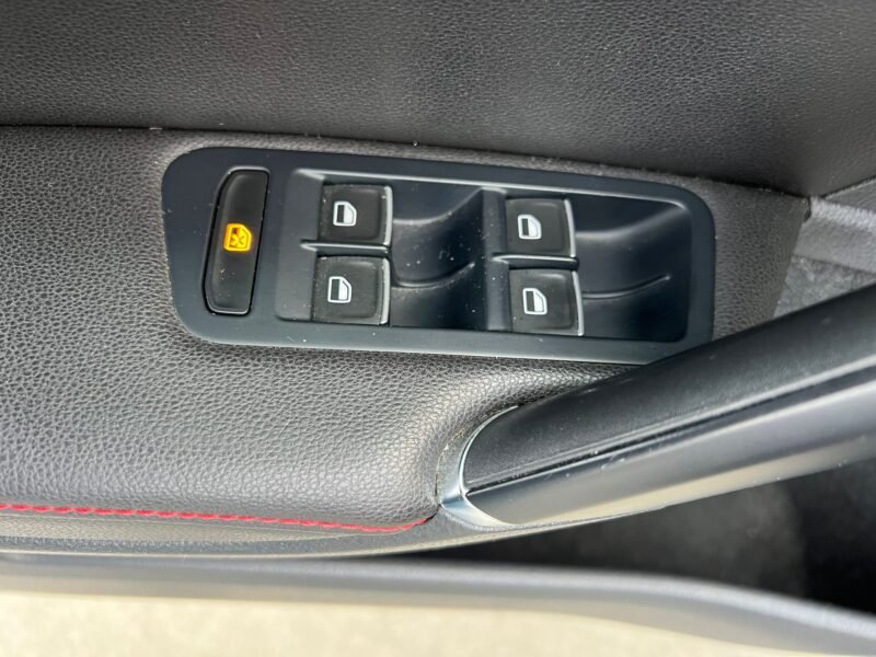 VOLKSWAGEN Golf GTI Performance 2.0 TSI 230cv DSG BMT 5p.