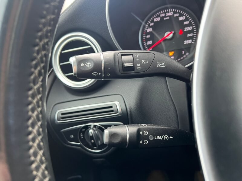 Mercedes Clase GLC 220 BlueTEC Sportive AMG Estate 5p.