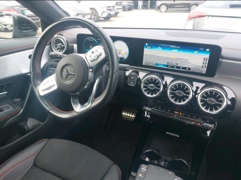 MERCEDES-BENZ Cla Cla 180d 116cv amg line
