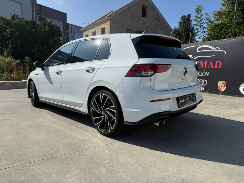 VOLKSWAGEN Golf Gtd 2.0 tdi 200cv