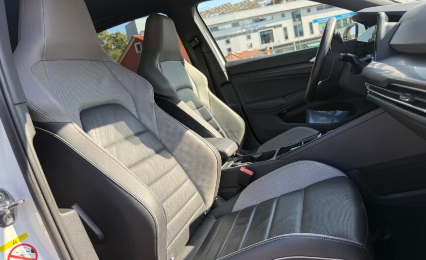 VOLKSWAGEN Golf Gtd 2.0 tdi 200cv