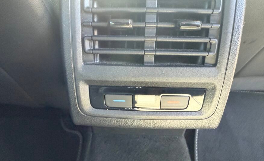 VOLKSWAGEN Golf Gtd 2.0 tdi 200cv