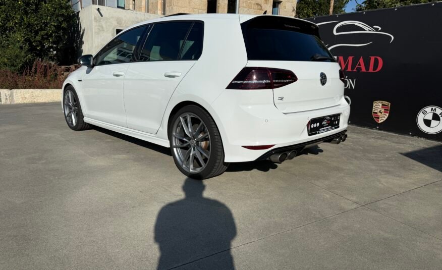 VOLKSWAGEN Golf R 300CV