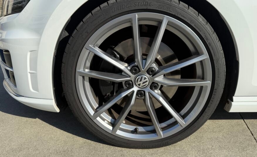 VOLKSWAGEN Golf R 300CV