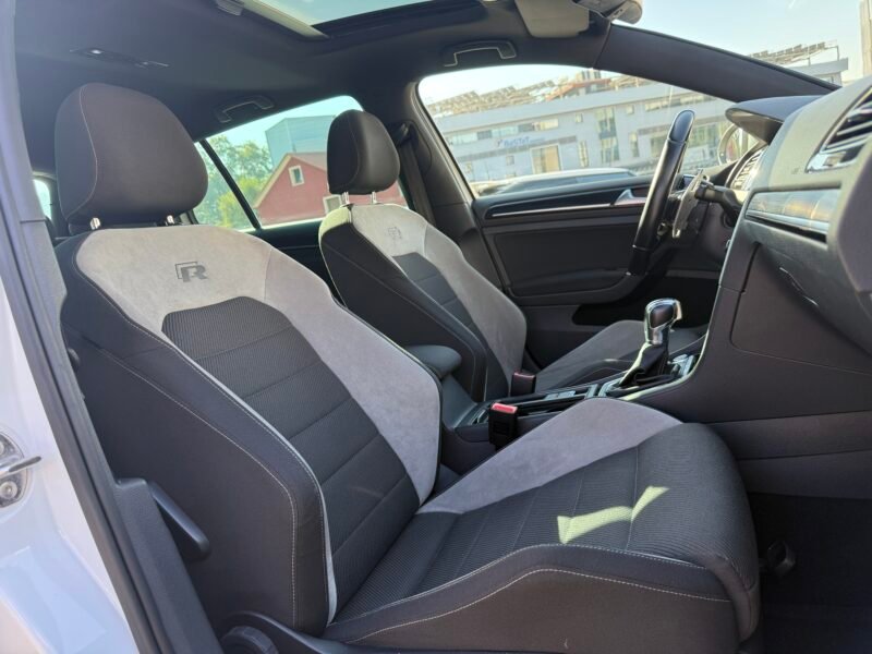 VOLKSWAGEN Golf R 300CV