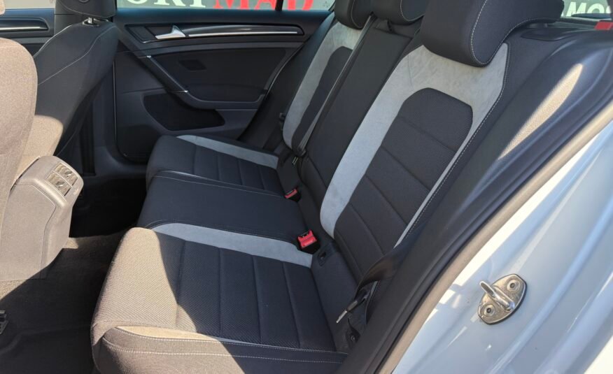 VOLKSWAGEN Golf R 300CV