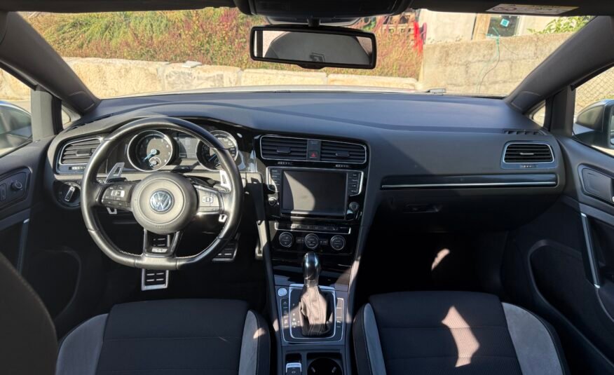VOLKSWAGEN Golf R 300CV