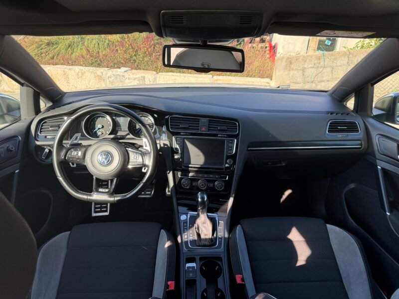 VOLKSWAGEN Golf R 300CV