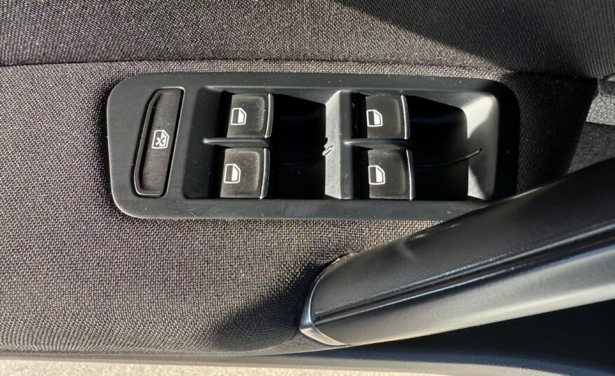 VOLKSWAGEN Golf R 300CV