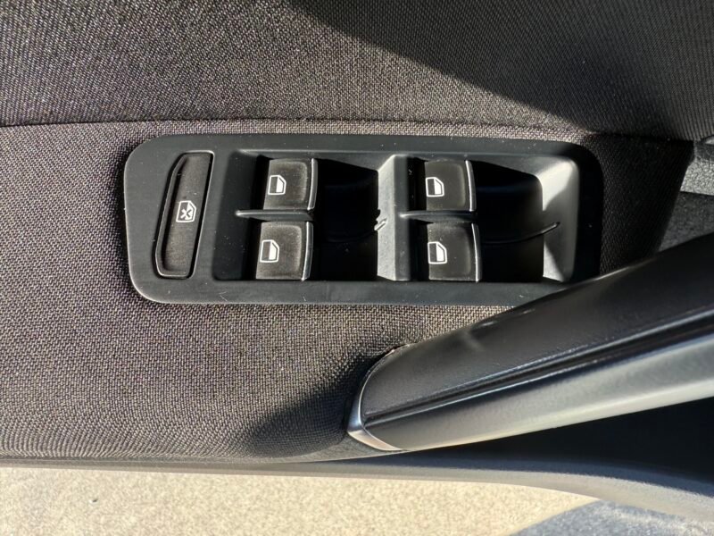 VOLKSWAGEN Golf R 300CV